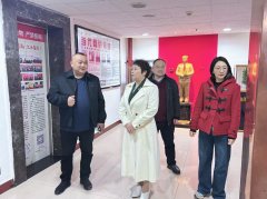 <b>长沙市工商联党组书记何惠风在长沙市湘潭商会走访慰问</b>
