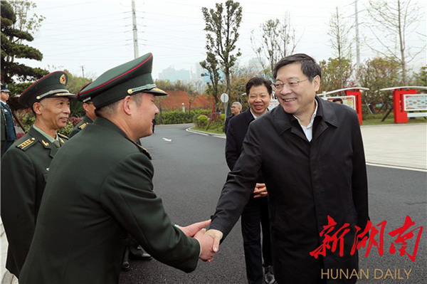 1杜家毫在天元区人武部调研1.jpg