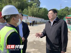 杜家毫以“四不两直”方式调研督导“三干一轨”项目建设情况