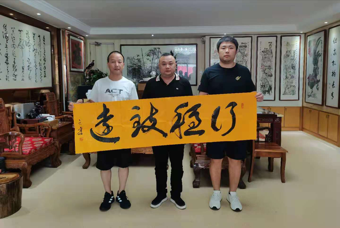 湖南东健药业有限公司执行董事王磊一行到访湖南省企业文化促进会