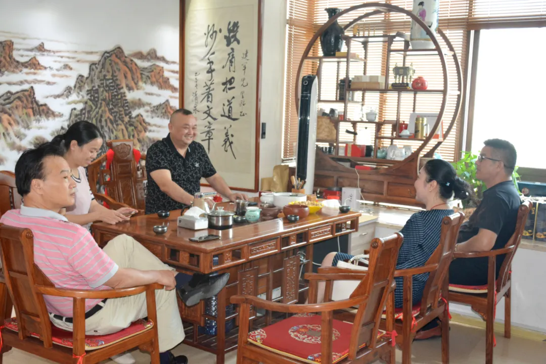 长沙湘汇美食总经理方永红一行拜访湖南省企业文化促进会